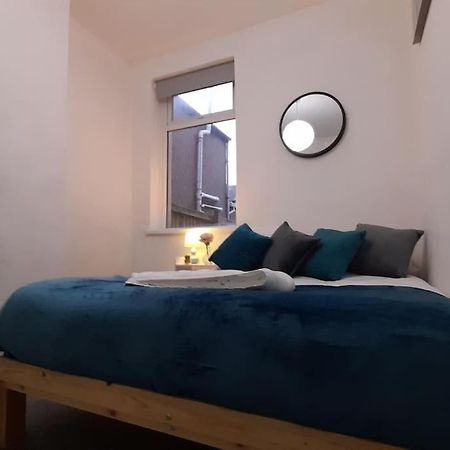 Spacious 4 Bedroom, Free Netflix, Central Location Cardiff Exterior photo