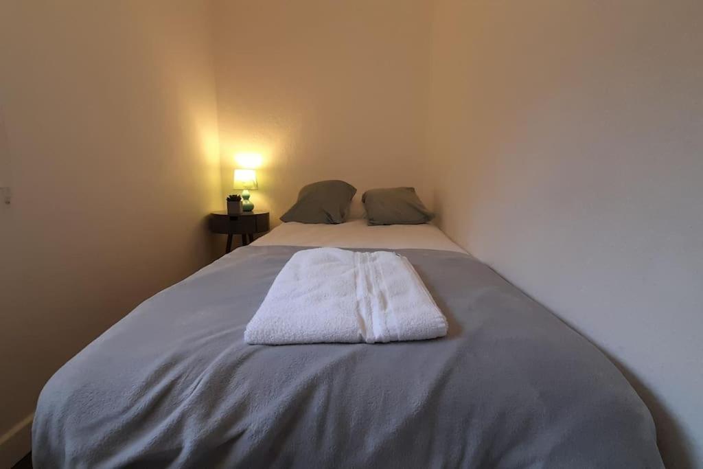 Spacious 4 Bedroom, Free Netflix, Central Location Cardiff Exterior photo